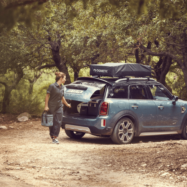 Dometic TRT 140 AIRInflatable rooftop tent