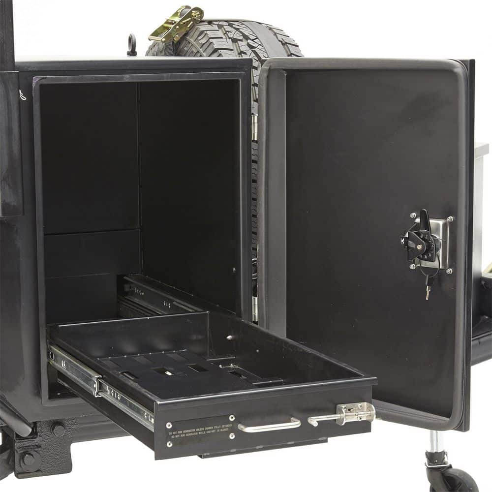 SCOUT TRAILER includes roofrack, awning and shower box