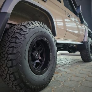 FJ/PRADO/GX460 (17X9) 5x Hammer wheels (6/139) +25 Offset